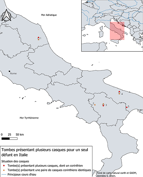 Mapa que muestra la ubicación en Italia de tumbas con varios cascos para un solo difunto, indicando diferentes situaciones de cascos con símbolos y una pequeña inserción geográfica.

Descripción generada con IA